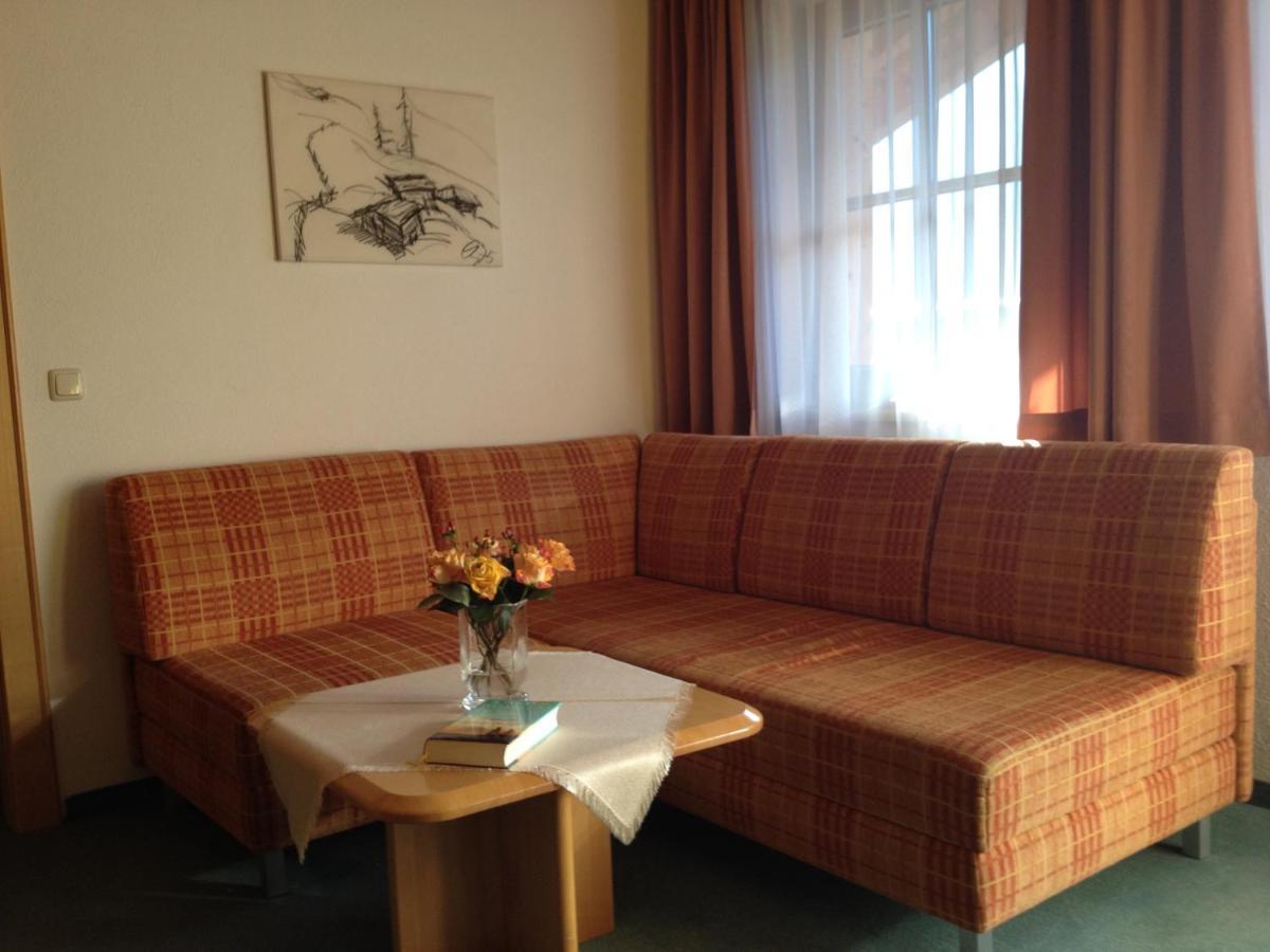 Haus Christaldo Bed & Breakfast Sankt Anton am Arlberg Dış mekan fotoğraf