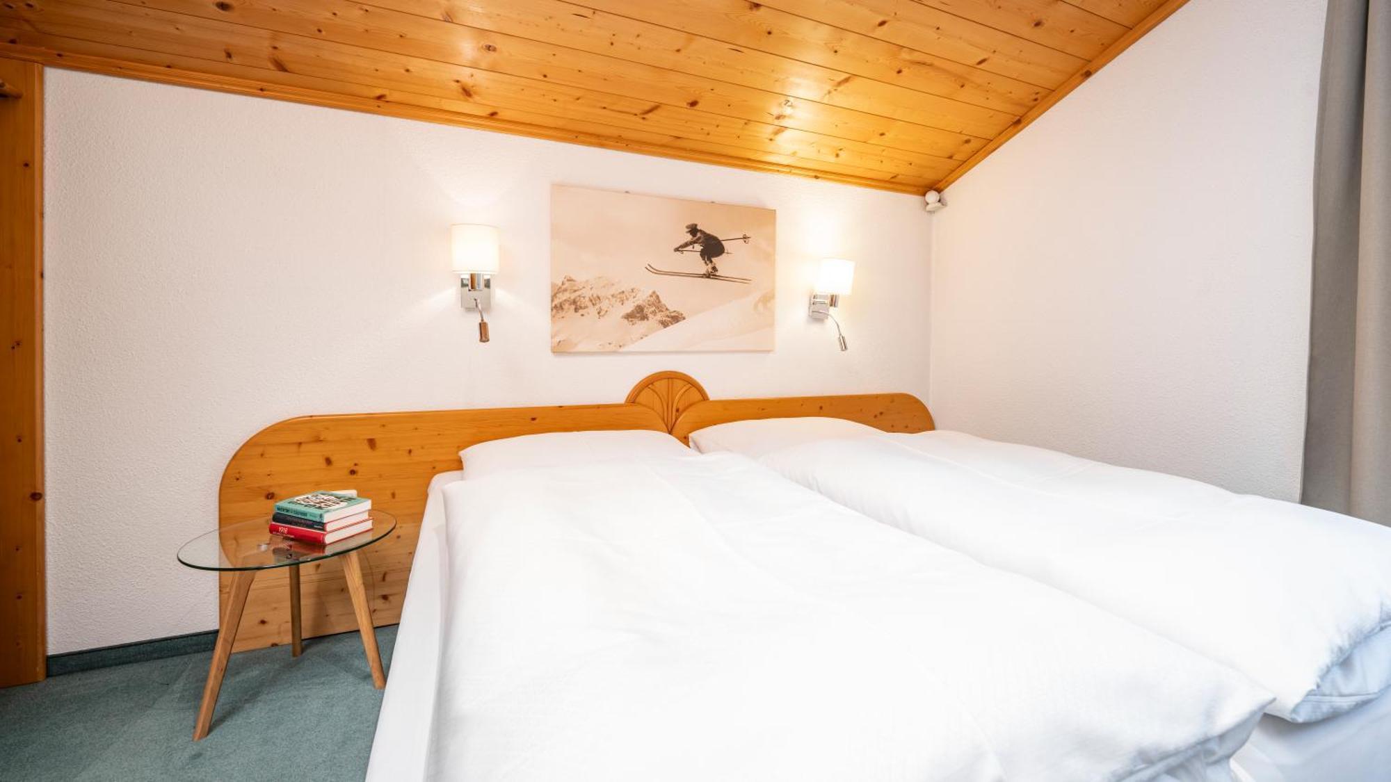 Haus Christaldo Bed & Breakfast Sankt Anton am Arlberg Dış mekan fotoğraf