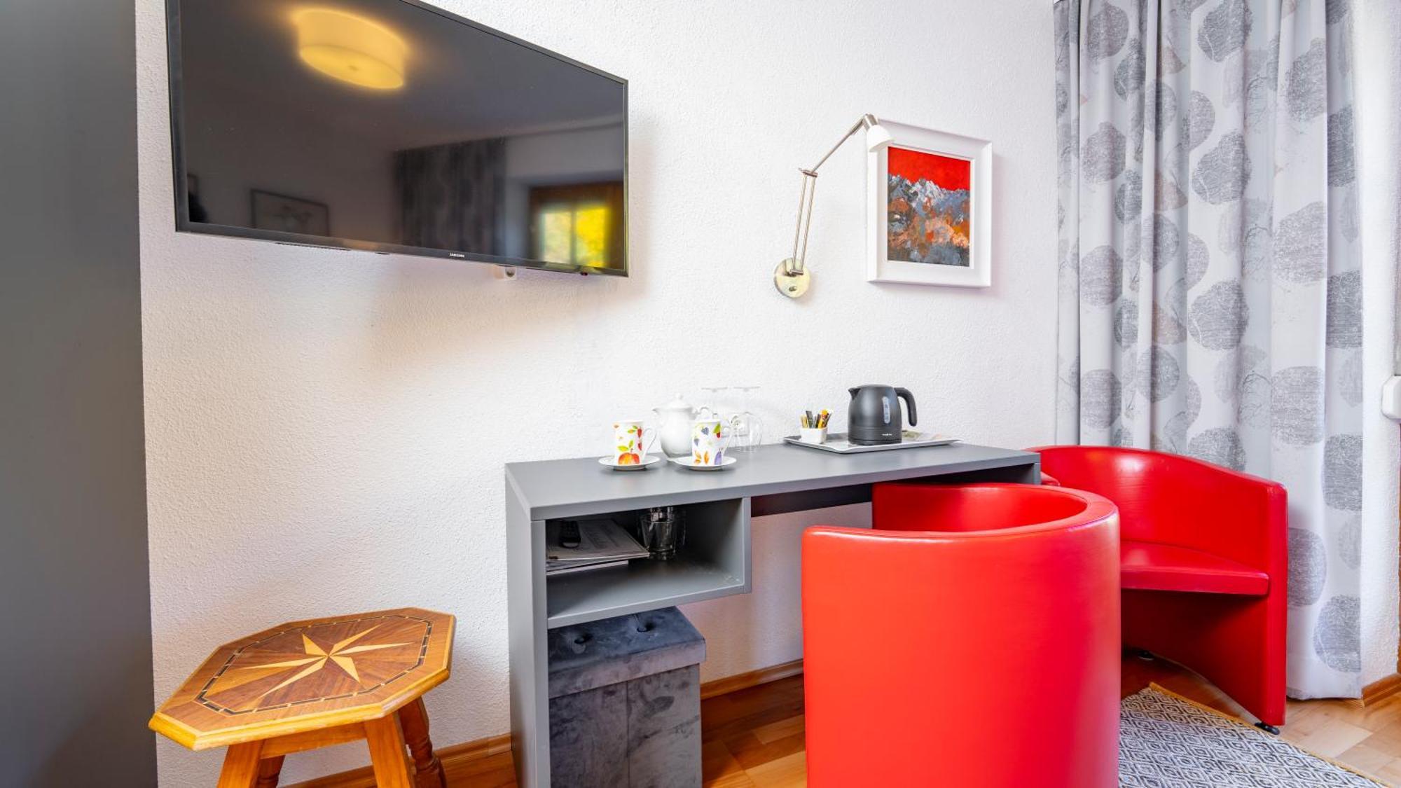 Haus Christaldo Bed & Breakfast Sankt Anton am Arlberg Dış mekan fotoğraf