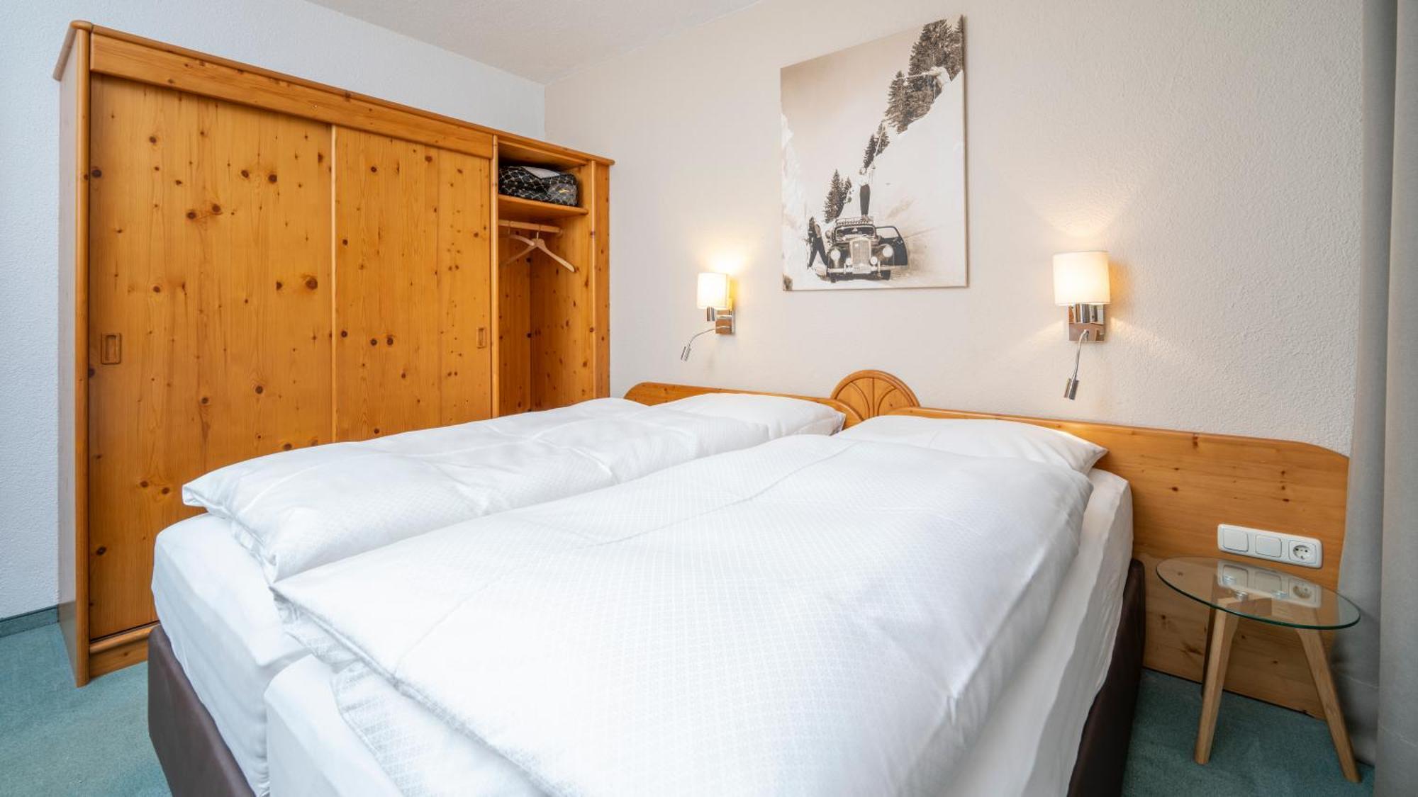 Haus Christaldo Bed & Breakfast Sankt Anton am Arlberg Dış mekan fotoğraf
